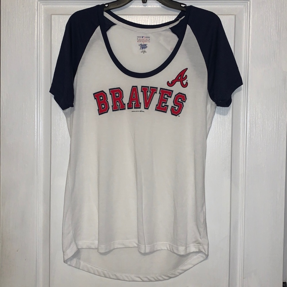 Braves baseball Tshirt new with tags size medium